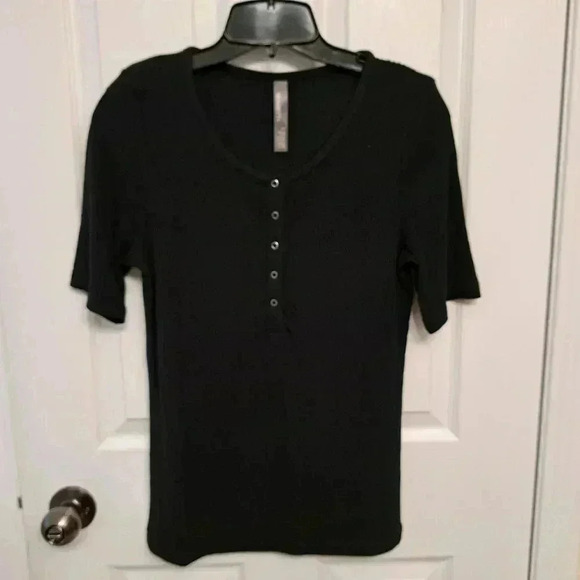 Mondetta Ribbed Short Sleeved Henley Small Scoop Neck Top Womens Black Tee - Picture 12 of 12